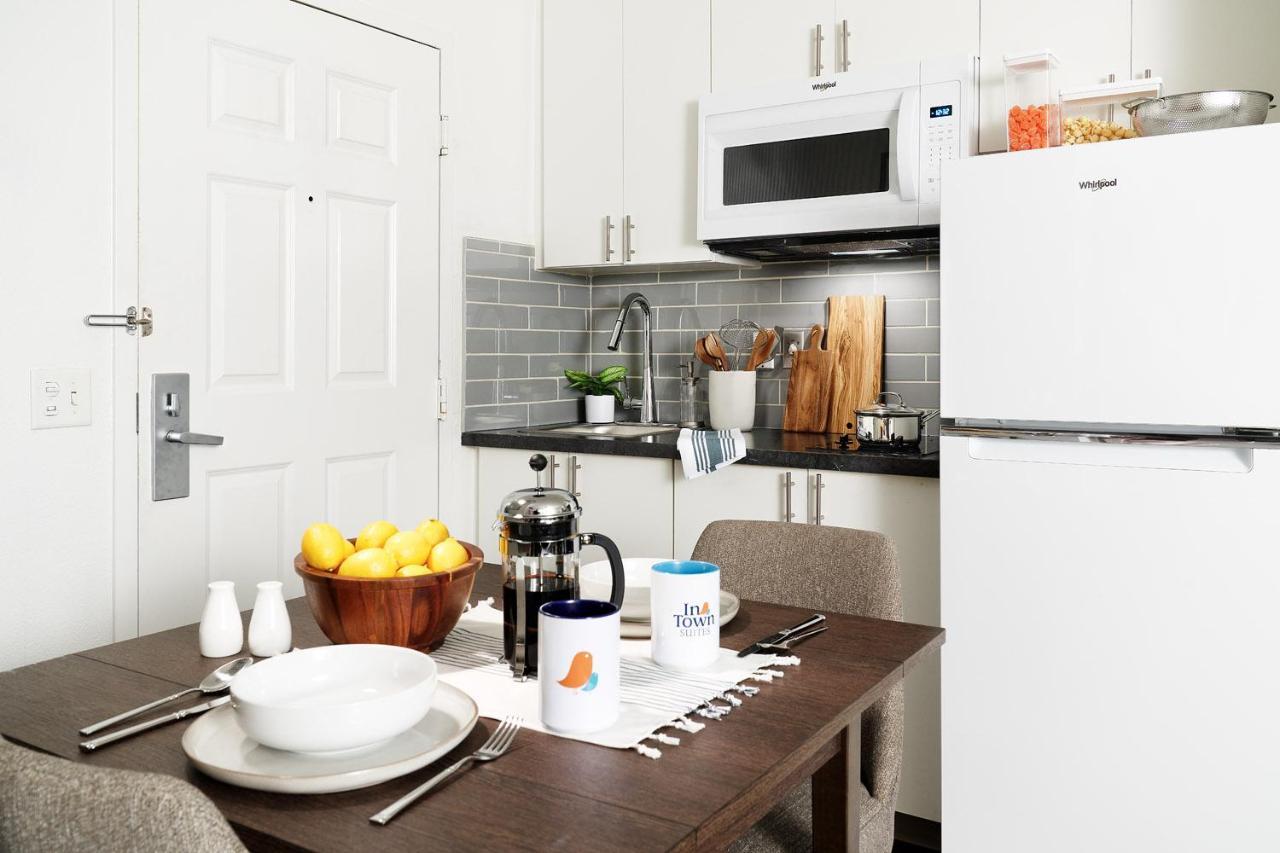 Intown Suites Extended Stay Newport News Va - I-64 Екстериор снимка
